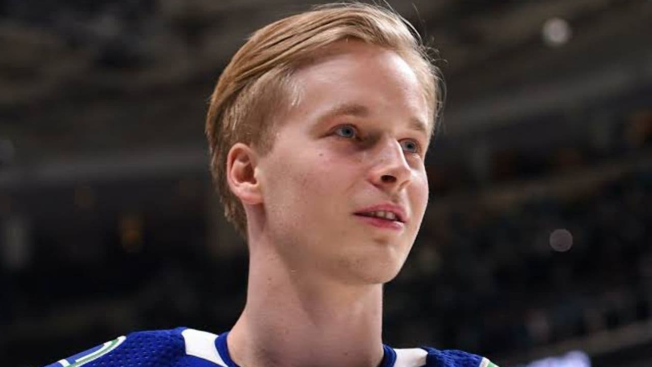 Elias Pettersson’s $92.8 million pressure grows as Canucks star admits he’s scared to shoot despite slump